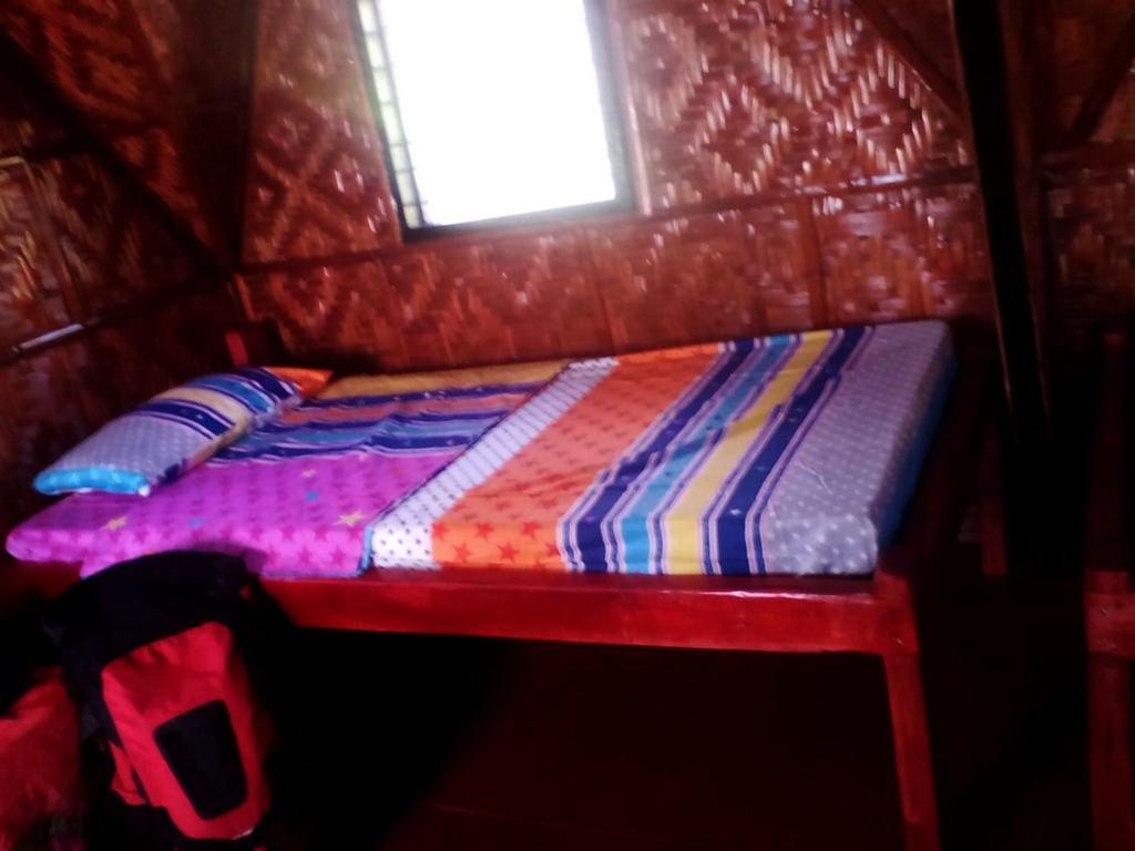 Lennon'S Place Backpacker Hostel Panglao Bilik gambar