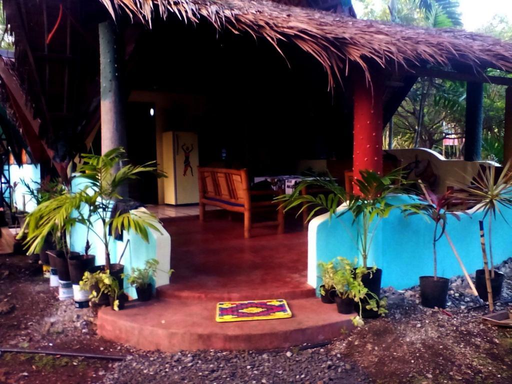 Lennon'S Place Backpacker Hostel Panglao Luaran gambar